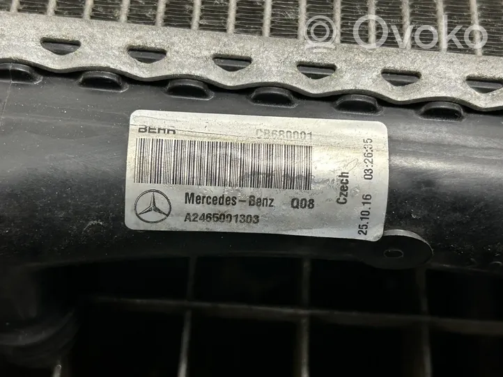 Mercedes-Benz CLA C117 X117 W117 Jäähdyttimen lauhdutin A2465001303