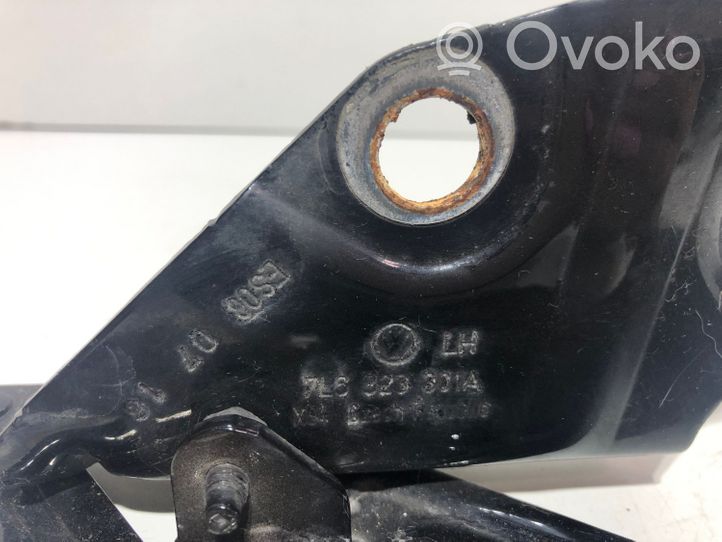 Volkswagen Touareg I Cerniere del vano motore/cofano 7L6823301A