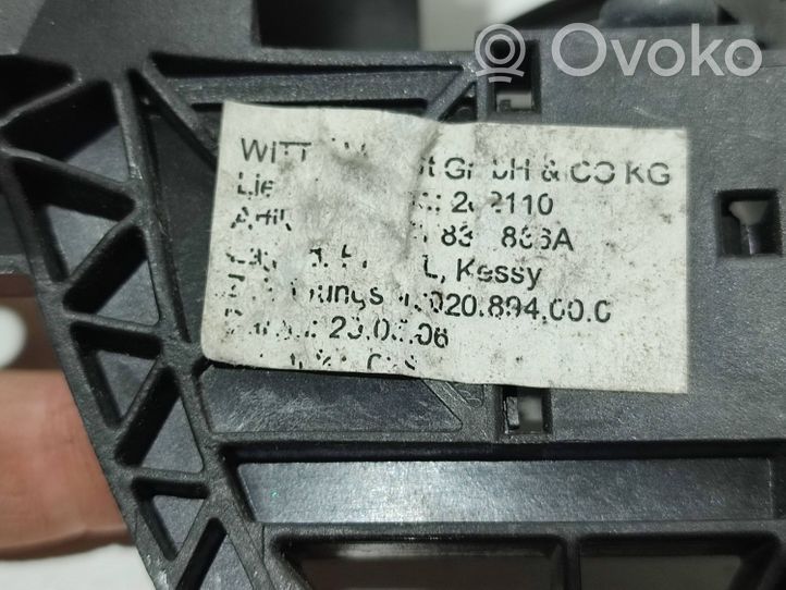 Audi Q7 4L Support poignée extérieur de porte avant 8T0837885