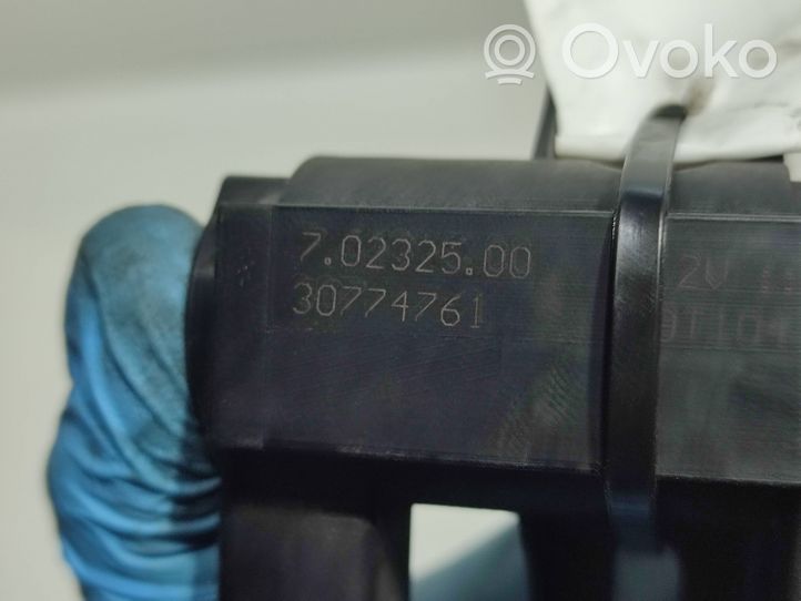 Volvo XC60 Turboahtimen magneettiventtiili 70232500