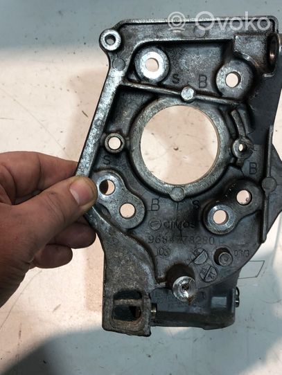 Volvo V40 Supporto della pompa del carburante 9684778280