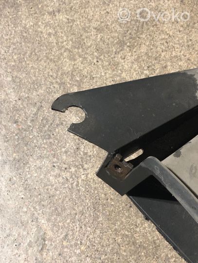 Volvo C30 Front bumper skid plate/under tray 