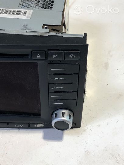 Volkswagen Touareg I Panel / Radioodtwarzacz CD/DVD/GPS 7L6035191H