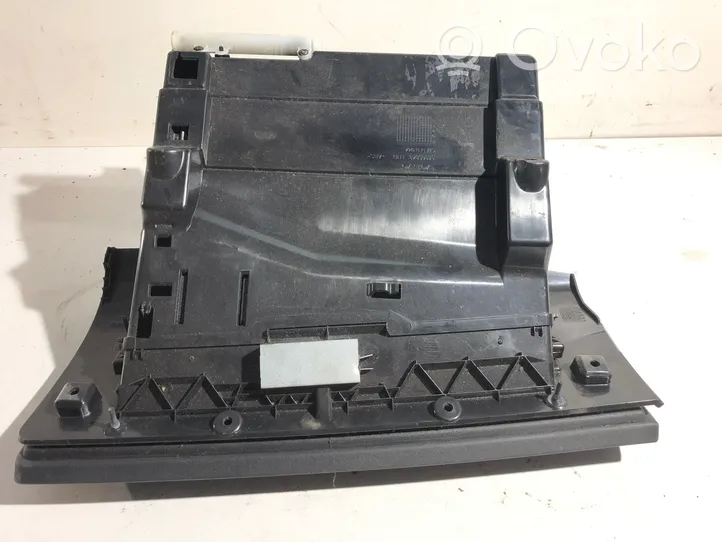 Volvo V70 Glove box 31305843