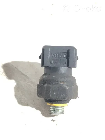 Volvo XC90 Air conditioning (A/C) pressure sensor 