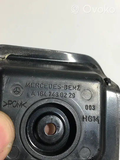 Mercedes-Benz ML W164 Autres pièces intérieures A1647430229