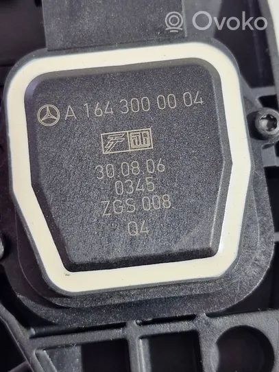 Mercedes-Benz ML W164 Педаль акселератора A1643000004