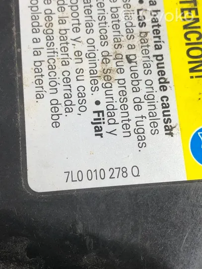 Audi Q7 4L Akumulatora kastes vāks 7l0010278q