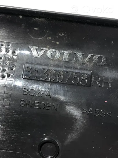 Volvo XC60 Copertura del rivestimento del sottoporta anteriore 31306758