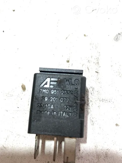 Audi A4 S4 B8 8K Other relay 7M0951253C