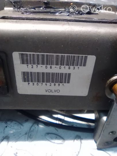 Volvo XC90 Steering wheel lock 8621509