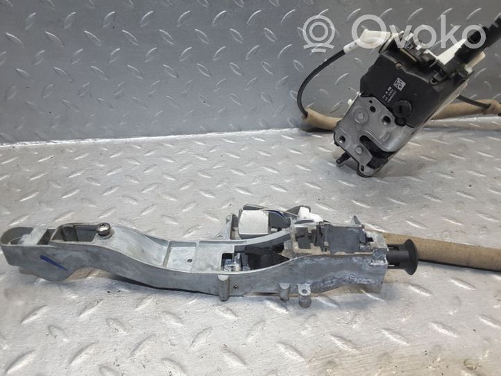 Peugeot Partner Serrure de porte coulissante 9682100677