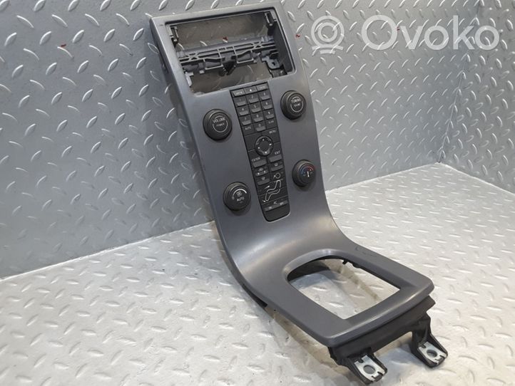 Volvo C30 Panel klimatyzacji 8623067