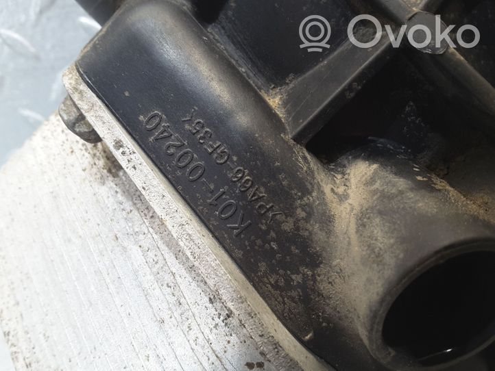 KIA Optima Supporto di montaggio del filtro dell’olio 264002A900