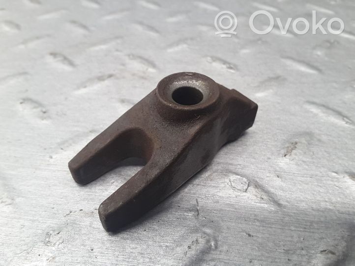 Chrysler Voyager Fuel Injector clamp holder 