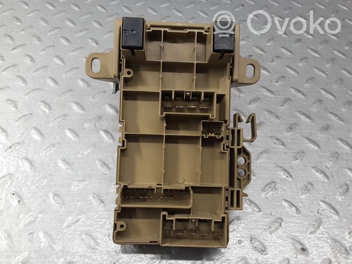 Subaru Forester SJ Module de fusibles 82201FJ110