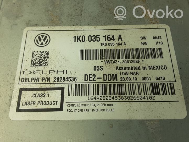 Volkswagen Jetta VI Unidad delantera de radio/CD/DVD/GPS 1K0035164A