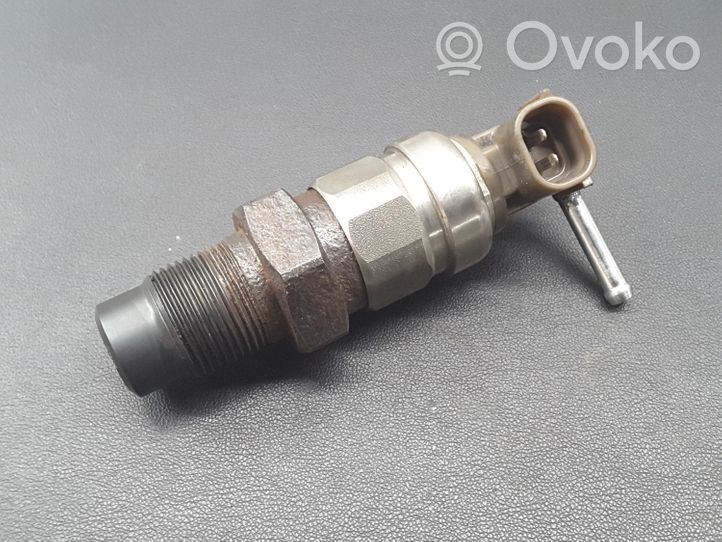 Toyota Avensis T250 Regolatore di pressione del carburante NG001016