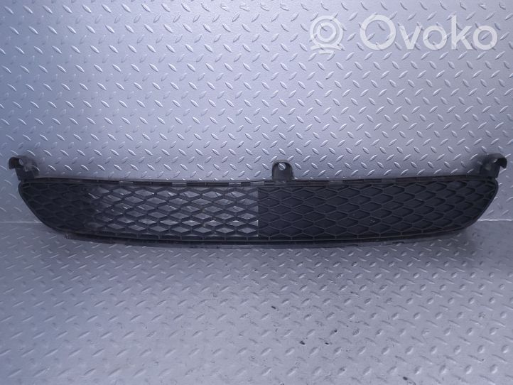 Toyota Aygo AB10 Kratka dolna zderzaka przedniego 531120H010