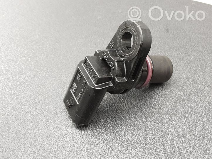 Audi A8 S8 D4 4H Camshaft position sensor 04C907601