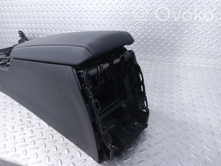 BMW 3 G20 G21 Armrest 511658450713