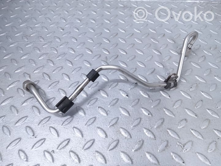 Audi A8 S8 D4 4H Fuel injector supply line/pipe 079127507BK