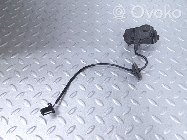 Volkswagen PASSAT B7 USA Tapa sellante del depósito de combustible 5C6810773B