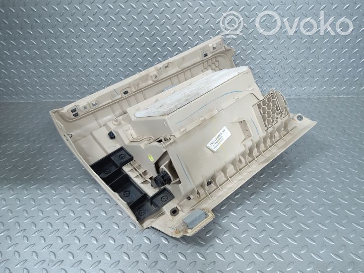 Volkswagen PASSAT B7 USA Glove box set 561857938