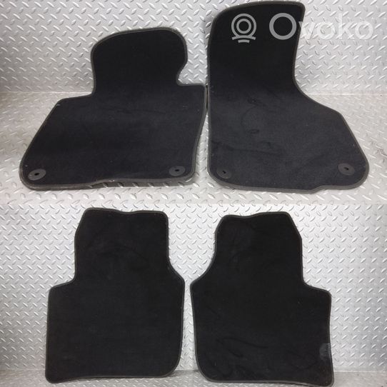 Skoda Superb B6 (3T) Car floor mat set 3T1863011L