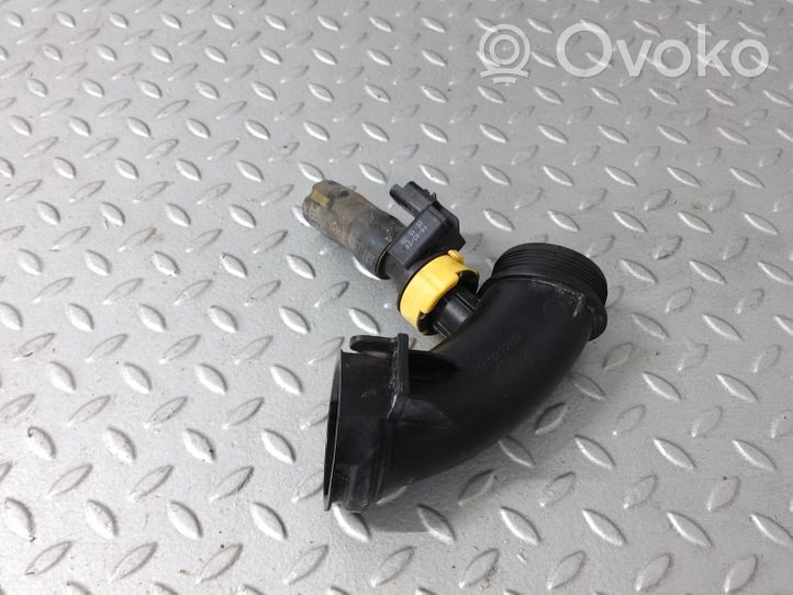 Citroen Berlingo Parte del condotto di aspirazione dell'aria 9810921280