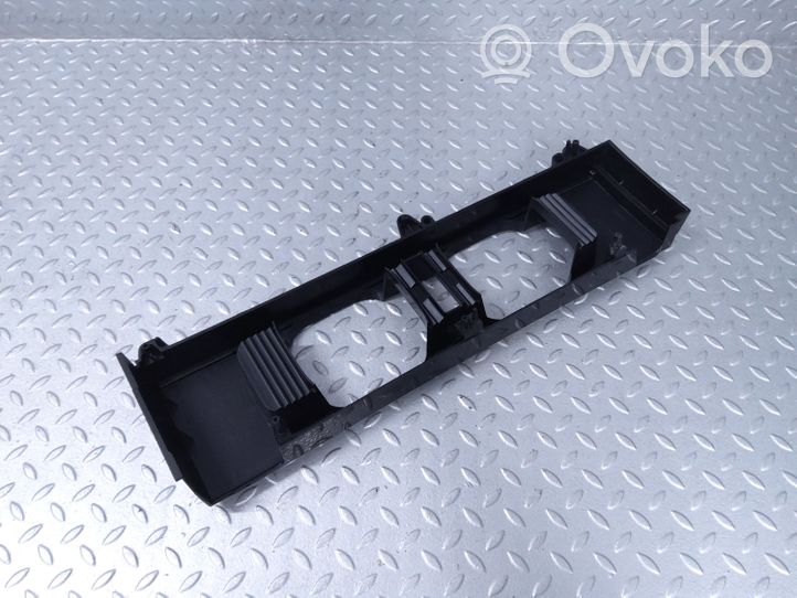 Land Rover Defender Moulure de garniture de feu arrière / postérieur L8B213B666AA