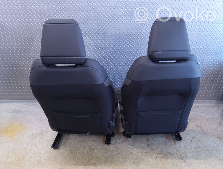 Citroen C4 III e-C4 Istuimien ja ovien verhoilusarja QA1024757