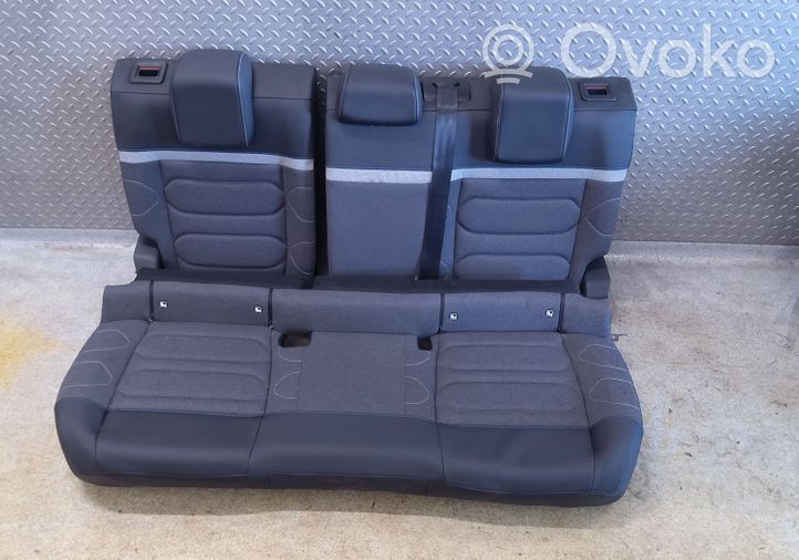 Citroen C4 III e-C4 Fotele / Kanapa / Boczki / Komplet QA1024757