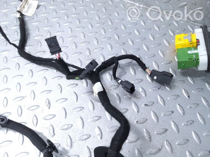 Citroen C4 III e-C4 Cablaggio porta anteriore 9840564080