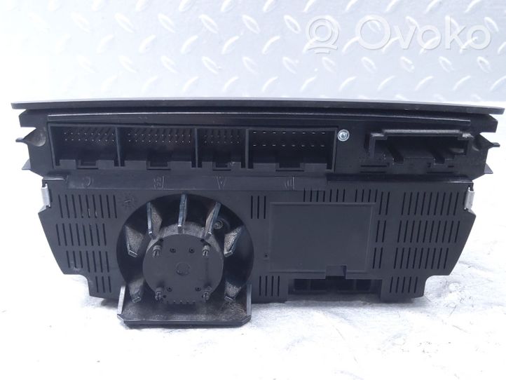 Audi TT TTS Mk2 Panel klimatyzacji 8J0820043AP