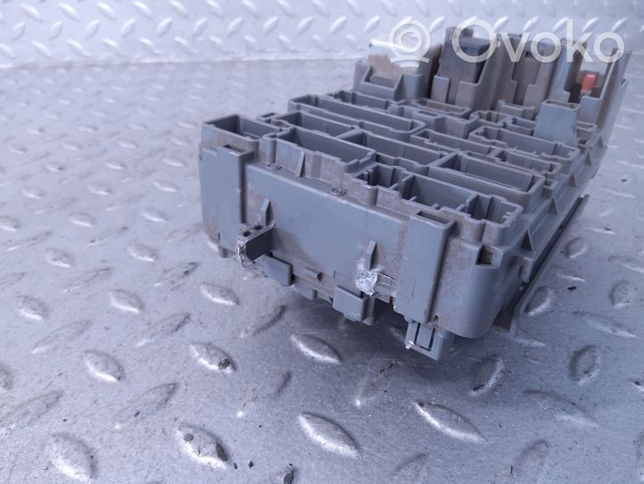 Honda CR-V Module de fusibles S9AG03000