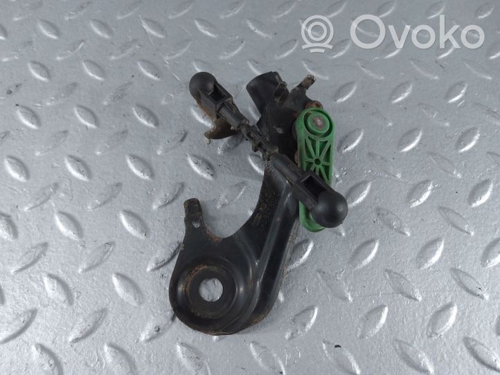 Audi A6 C7 Sensor de altura del nivel de la suspensión neumática trasera 4H0907503