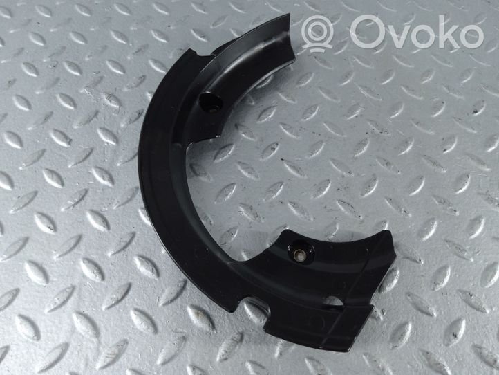 Volvo V60 Pavarų dėžės detalė QA1024757