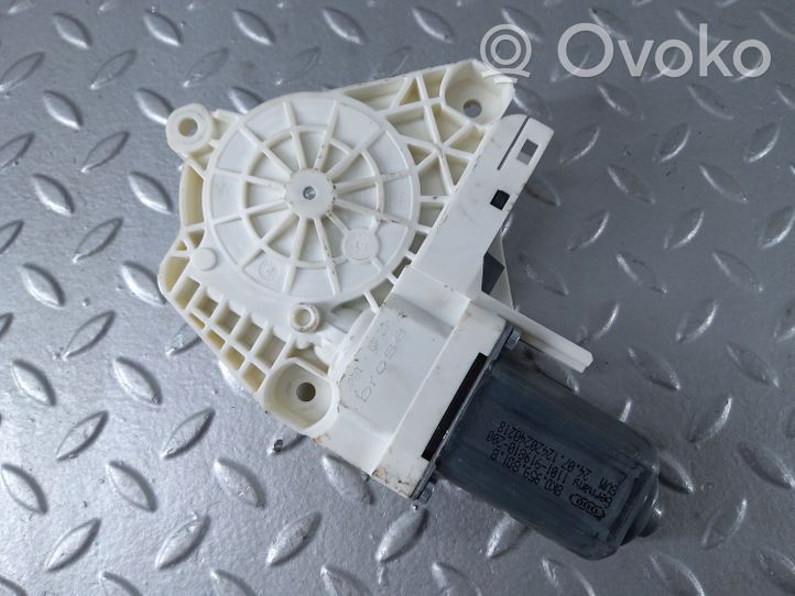 Audi A6 C7 Moteur de lève-vitre de porte avant 8K0959801B