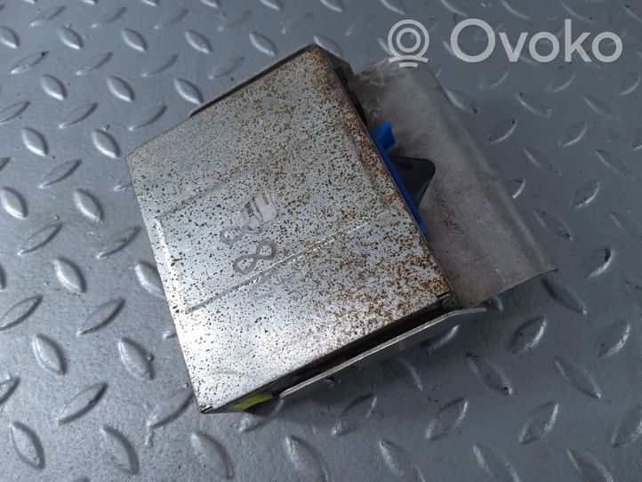 Audi A8 S8 D2 4D Unité / module navigation GPS 4D0919895D