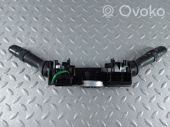 Subaru Outback (BS) Leva/interruttore dell’indicatore di direzione e tergicristallo 17F483