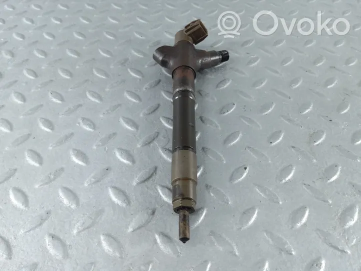 Toyota Avensis T270 Injecteur de carburant 2367029125