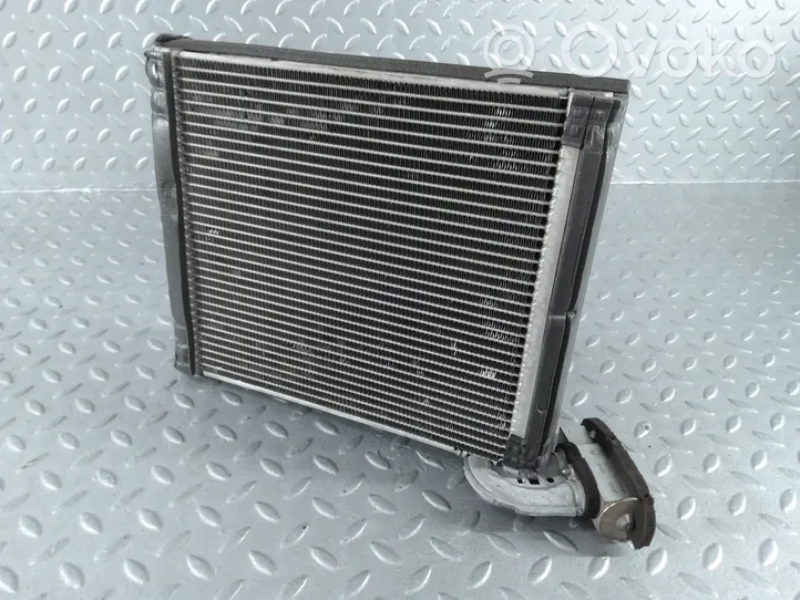Toyota Avensis T270 Air conditioning (A/C) radiator (interior) QA1024757