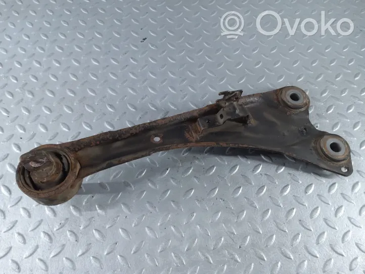 Toyota Avensis T270 Braccio di controllo sospensione posteriore superiore/braccio oscillante 4878005030