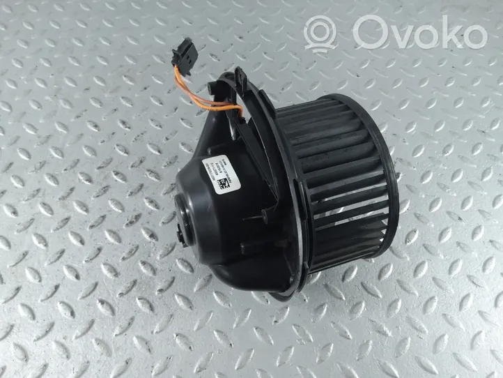 Volkswagen PASSAT B8 USA Mazā radiatora ventilators 561820015E