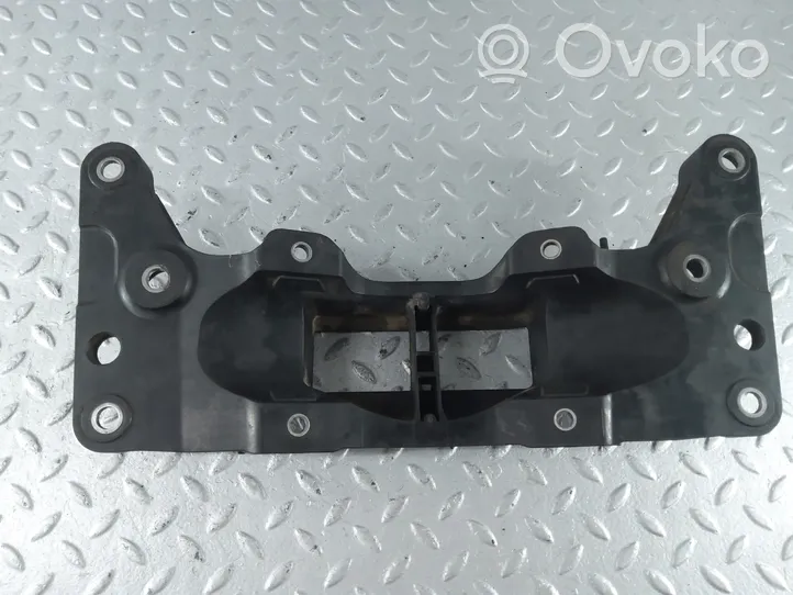 BMW 5 F10 F11 Supporto di montaggio scatola del cambio 6788568