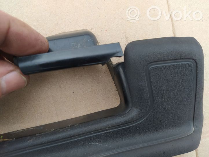 Volkswagen PASSAT B6 Altro elemento di rivestimento bagagliaio/baule 3C9827407A