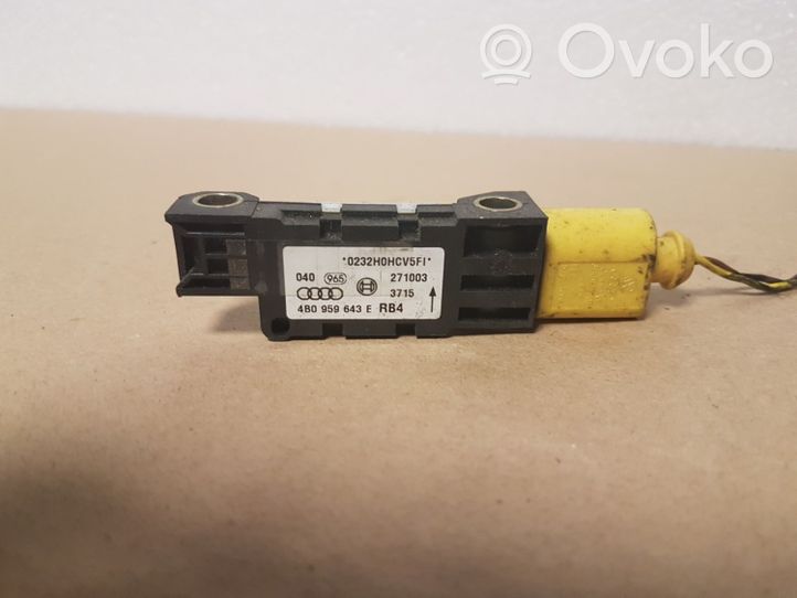 Audi A8 S8 D3 4E Sensore d’urto/d'impatto apertura airbag 4B0959643E