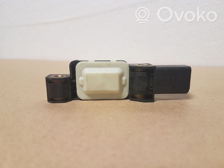 Audi A8 S8 D3 4E Airbag deployment crash/impact sensor 4B0959643E