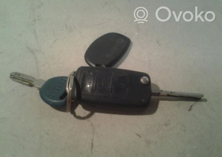 Audi A8 S8 D3 4E Chiave/comando di accensione 4E0837220D